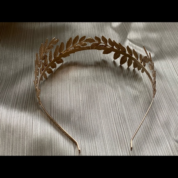 Wedding Bridal Hair Accessory - Picture 2 of 4